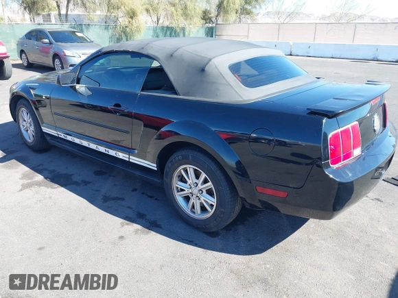 2008 Ford Mustang Deluxe with VIN 1ZVHT84N685144789, listed as a IAAI auction lot 41659256 with 176,332 mi miles and . Bid and sale history available at carsss.com. Image 3.