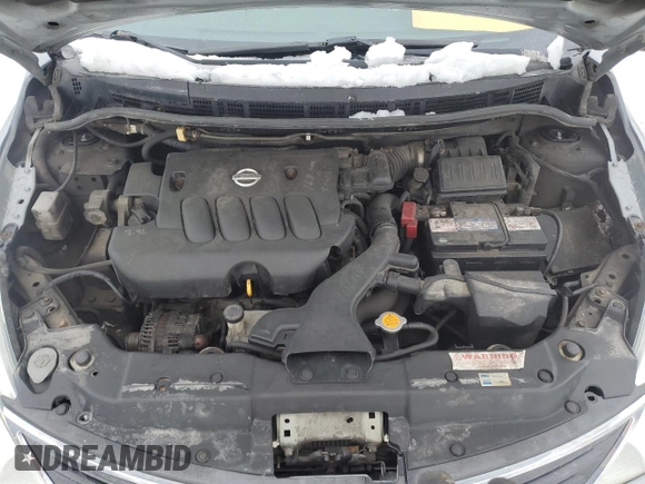 2010 Nissan Versa S z VIN 3N1BC1CP2AL403483, wystawiony jako Copart lot #46394465 z przebiegiem 270 270 mil mil oraz Szkoda całkowita • Salvage title. Historia ofert i sprzedaży dostępna na DreamBid. Obrazek 11.