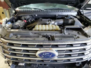 2019 Ford Expedition Max XLT z VIN 1FMJK1JTXKEA75691, wystawiony jako Copart lot #56867525 z przebiegiem 104 005 mil mil oraz Szkoda całkowita • Salvage title. Historia ofert i sprzedaży dostępna na DreamBid. Obrazek 12.