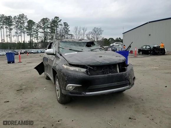2011 Toyota Highlander with VIN 5TDBK3EHXBS082452, listed as a Copart auction lot 44063115 with 221,062 mi miles and Salvage Title. Bid and sale history available at carsss.com. Image 12.