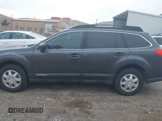 2013 Subaru Outback 2.5i с VIN 4S4BRBAC0D3269683, выставлен на аукционе IAAI как лот 41509711 с пробегом 121 598 миль миль и . История ставок и продаж доступна на DreamBid. Изображение 14.