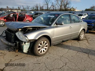 2003 Volkswagen Passat GLS z VIN WVWPD63B33P265784, wystawiony jako Copart lot #79492104 z przebiegiem 185 692 mil mil oraz Szkoda całkowita • Salvage title. Historia ofert i sprzedaży dostępna na DreamBid. Obrazek 1.