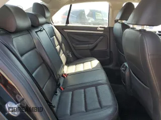 2010 Volkswagen Jetta Limited Edition with VIN 3VWAZ7AJ5AM113660, listed as a Copart auction lot 54730925 with 103,103 mi miles and Salvage title. Bid and sale history available at DreamBid. Image 10.