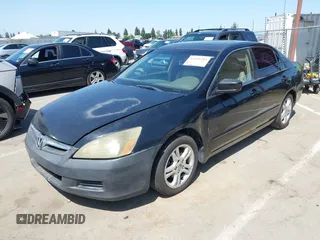 2006 Honda Accord EX-L с VIN 1HGCM56866A020771, выставлен на аукционе IAAI как лот 42416494 с пробегом 274 624 миль миль и . История ставок и продаж доступна на DreamBid. Изображение 2.