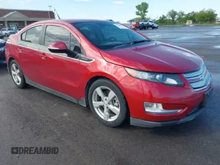 2013 Chevrolet Volt with VIN 1G1RA6E45DU143536, listed as a IAAI auction lot 42108457 with 117,142 mi miles and . Bid and sale history available at carsss.com. Image 1.