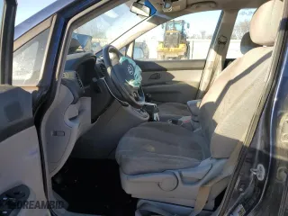 2007 Kia Rondo EX with VIN KNAFG526377120667, listed as a Copart auction lot 82762994 with 224,991 mi miles and Salvage Title. Bid and sale history available at carsss.com. Image 7.