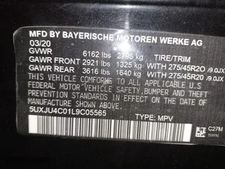 2019 BMW X5 xDrive50i with VIN 5UXJU2C5XKLN66873, listed as a IAAI auction lot 41472246 with 98,571 mi miles. Bid and sale history available at carsss.com. Image 17.