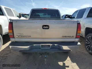 2002 Chevrolet Silverado 1500 LT with VIN 2GCEK19T321429448, listed as a Copart auction lot 46532795 with 269,259 mi miles and Salvage Title. Bid and sale history available at carsss.com. Image 6.