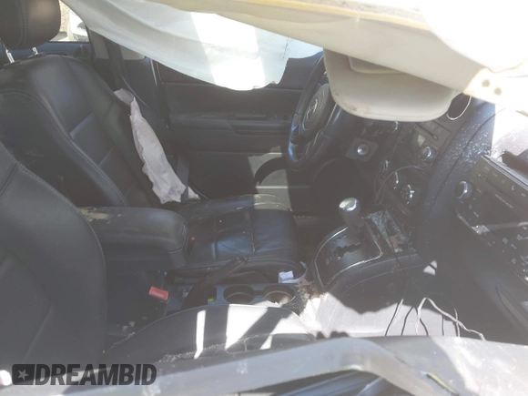2015 Jeep Patriot High Altitude with VIN 1C4NJRFB1FD340159, listed as a IAAI auction lot 41769322 with 151,881 mi miles and . Bid and sale history available at carsss.com. Image 5.