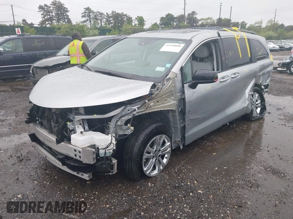 2023 Toyota Sienna XSE with VIN 5TDDSKFC8PS106342, listed as a IAAI auction lot 42290000 with 13,420 mi miles and . Bid and sale history available at DreamBid. Image 22.