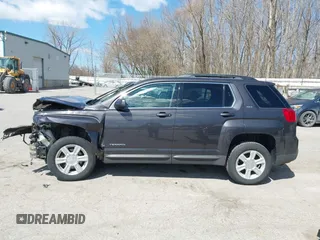 2015 GMC Terrain SLT z VIN 2GKFLXEK8F6433297, wystawiony jako IAAI lot #42055519 z przebiegiem 142 314 mil mil oraz . Historia ofert i sprzedaży dostępna na DreamBid. Obrazek 14.
