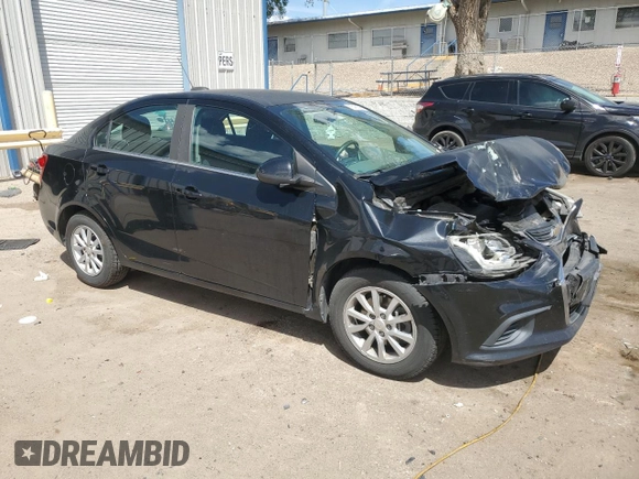 2017 Chevrolet Sonic LT z VIN 1G1JD5SG9H4112650, wystawiony jako Copart lot #55452595 z przebiegiem 148 035 mil mil oraz Szkoda całkowita • Salvage title. Historia ofert i sprzedaży dostępna na DreamBid. Obrazek 4.