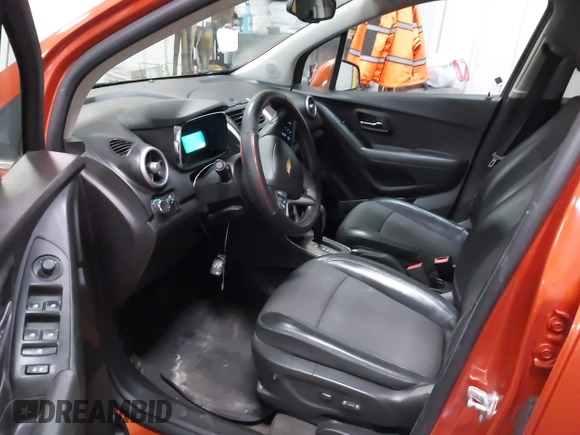 2016 Chevrolet Trax LT with VIN KL7CJPSB1GB547937, listed as a IAAI auction lot 41520062 with 83,087 mi miles and . Bid and sale history available at DreamBid. Image 5.