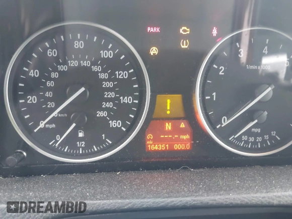 2009 BMW X5 30i with VIN 5UXFE43529L266415, listed as a IAAI auction lot 41961999 with 164,351 mi miles. Bid and sale history available at carsss.com. Image 7.
