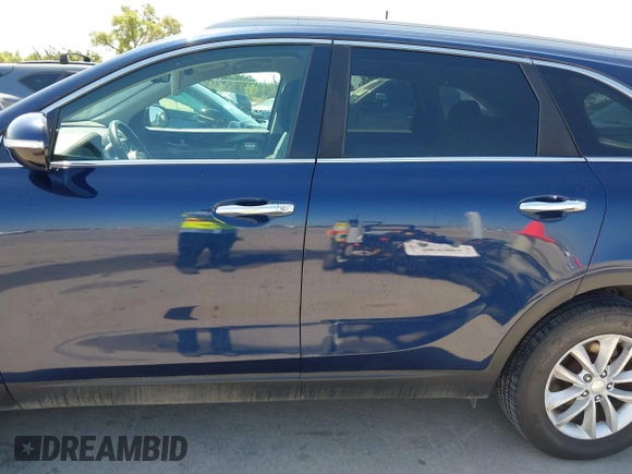 2016 Kia Sorento LX with VIN 5XYPG4A37GG145552, listed as a IAAI auction lot 42014900 with 153,191 mi miles. Bid and sale history available at carsss.com. Image 14.