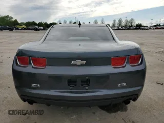 2010 Chevrolet Camaro LS z VIN 2G1FA1EV9A9218441, wystawiony jako Copart lot #55647195 z przebiegiem 147 345 mil mil oraz Szkoda całkowita • Salvage title. Historia ofert i sprzedaży dostępna na DreamBid. Obrazek 6.