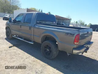 2002 Ford F-250 XL z VIN 1FTNW21L92EC03726, wystawiony jako IAAI lot #41860963 z przebiegiem 201 404 mil mil oraz . Historia ofert i sprzedaży dostępna na DreamBid. Obrazek 3.