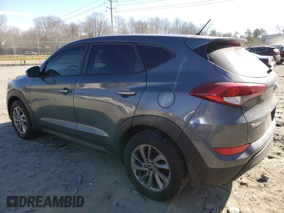 2018 Hyundai Tucson SE z VIN KM8J2CA45JU683675, wystawiony jako Copart lot #46975945 z przebiegiem 108 781 mil mil oraz Szkoda całkowita • Salvage title. Historia ofert i sprzedaży dostępna na DreamBid. Obrazek 2.