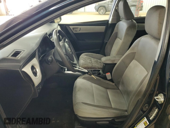 2019 Toyota Corolla L z VIN 5YFBURHE7KP939477, wystawiony jako Copart lot #50332525 z przebiegiem 182 189 mil mil oraz Szkoda całkowita • Salvage title. Historia ofert i sprzedaży dostępna na DreamBid. Obrazek 7.