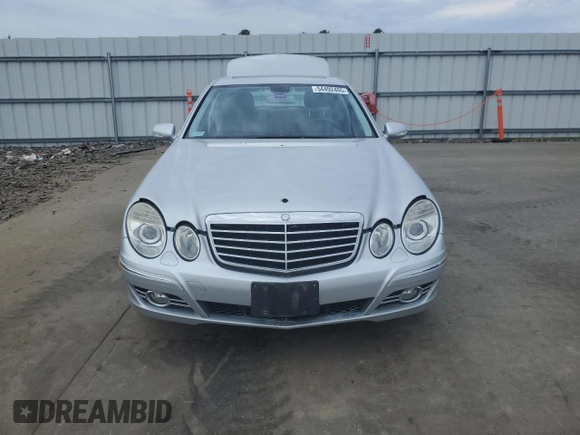 2007 Mercedes-Benz E 350 z VIN WDBUF87X07B122405, wystawiony jako Copart lot #54492405 z przebiegiem 114 627 mil mil oraz Szkoda całkowita • Salvage title. Historia ofert i sprzedaży dostępna na DreamBid. Obrazek 5.