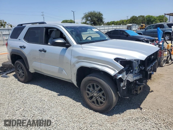 2025 Toyota 4Runner SR5 с VIN JTEVA5BR0S5006815, выставлен на аукционе Copart как лот 60238845 с пробегом 4 551 миль миль и Списание • Salvage title. История ставок и продаж доступна на DreamBid. Изображение 4.