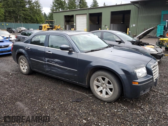 2007 Chrysler 300 Signature with VIN 2C3KA53G87H634646, listed as a Copart auction lot 82410294 with 189,005 mi miles and Salvage Title. Bid and sale history available at carsss.com. Image 4.