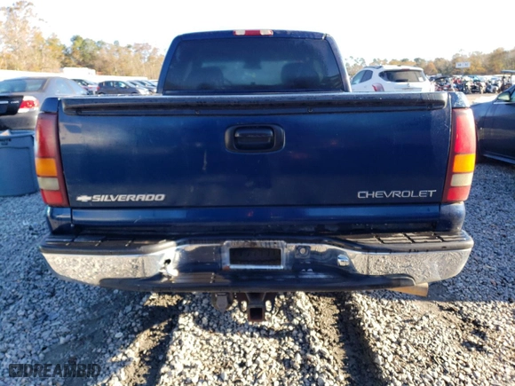 2001 Chevrolet Silverado 1500 LT with VIN 1GCEC19T11Z180375, listed as a Copart auction lot 84170524 with 180,728 mi miles and Salvage Title. Bid and sale history available at carsss.com. Image 6.