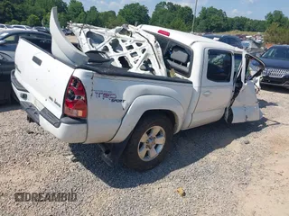 2007 Toyota Tacoma with VIN 3TMLU42N67M011352, listed as a IAAI auction lot 42572613 with Not provided miles and . Bid and sale history available at DreamBid. Image 4.