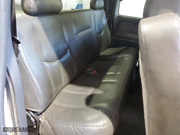 2004 Chevrolet Silverado 1500 Work Truck with VIN 1GCEC19X04Z309584, listed as a Copart auction lot 84953204 with 0 mi miles and Salvage Title. Bid and sale history available at carsss.com. Image 10.