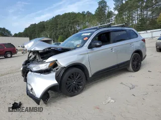 2020 Mitsubishi Outlander SE z VIN JA4AD3A38LZ044972, wystawiony jako Copart lot #55557625 z przebiegiem 190 939 mil mil oraz Szkoda całkowita • Salvage title. Historia ofert i sprzedaży dostępna na DreamBid. Obrazek 1.