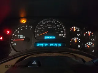 2004 Chevrolet Suburban LT with VIN 1GNFK16Z54J124627, listed as a Copart auction lot 51270935 with 246,179 mi miles and Clean Title. Bid and sale history available at carsss.com. Image 9.