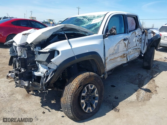 2022 Toyota Tacoma 4WD SR with VIN 3TMCZ5AN0NM499428, listed as a IAAI auction lot 41874787 with 1 mi miles. Bid and sale history available at carsss.com. Image 18.