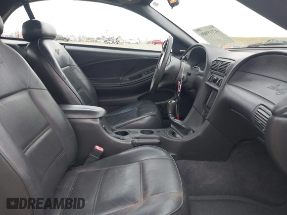 2001 Ford Mustang Deluxe с VIN 1FAFP44451F131472, выставлен на аукционе IAAI как лот 42119006 с пробегом 63 388 миль миль и . История ставок и продаж доступна на DreamBid. Изображение 5.