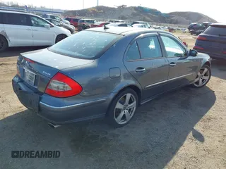 2007 Mercedes-Benz E-Class 3.5L with VIN WDBUF87X97B144564, listed as a IAAI auction lot 41625811 with 138,703 mi miles. Bid and sale history available at carsss.com. Image 4.