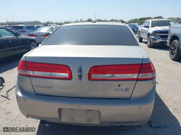2010 Lincoln MKZ with VIN 3LNHL2GC4AR631790, listed as a IAAI auction lot 41844306 with 207,402 mi miles. Bid and sale history available at carsss.com. Image 17.