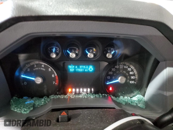 2015 Ford Super Duty F-250 SRW XLT with VIN 1FT7X2B68FED30455, listed as a Copart auction lot 48952315 with 179,081 mi miles and Salvage Title. Bid and sale history available at carsss.com. Image 9.
