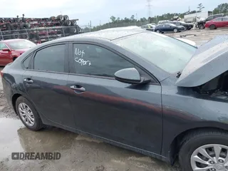 2021 Kia Forte LXS with VIN 3KPF24AD4ME266471, listed as a IAAI auction lot 41972334 with 54,346 mi miles and . Bid and sale history available at DreamBid. Image 13.