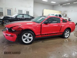 2008 Ford Mustang Deluxe с VIN 1ZVHT80N185119000, выставлен на аукционе Copart как лот 88174965 с пробегом 148 104 миль миль и Чистый • Clean title. История ставок и продаж доступна на DreamBid. Изображение 1.