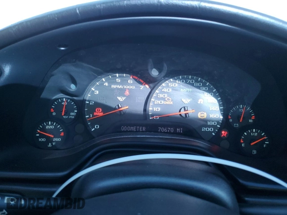 2000 Chevrolet Corvette with VIN 1G1YY22G2Y5118365, listed as a Copart auction lot 88160485 with 70,670 mi miles and Salvage Title. Bid and sale history available at carsss.com. Image 9.