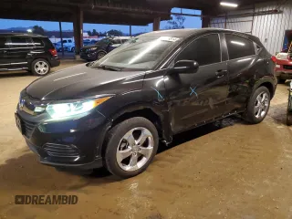 2022 Honda HR-V LX with VIN 3CZRU6H38NM744845, listed as a Copart auction lot 83813314 with 37,794 mi miles and Salvage Title. Bid and sale history available at carsss.com. Image 1.