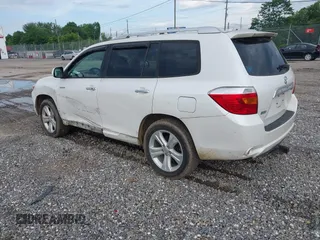 2010 Toyota Highlander Limited with VIN 5TDDK3EHXAS004437, listed as a IAAI auction lot 42497802 with 255,979 mi miles and . Bid and sale history available at DreamBid. Image 3.