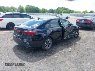 2021 Kia Forte LXS с VIN 3KPF24AD9ME264604, выставлен на аукционе IAAI как лот 42209307 с пробегом 95 934 миль миль и . История ставок и продаж доступна на DreamBid. Изображение 4.