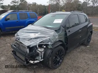 2022 Chevrolet Trax LT with VIN KL7CJLSM1NB513245, listed as a IAAI auction lot 41281243 with 23,686 mi miles. Bid and sale history available at carsss.com. Image 6.