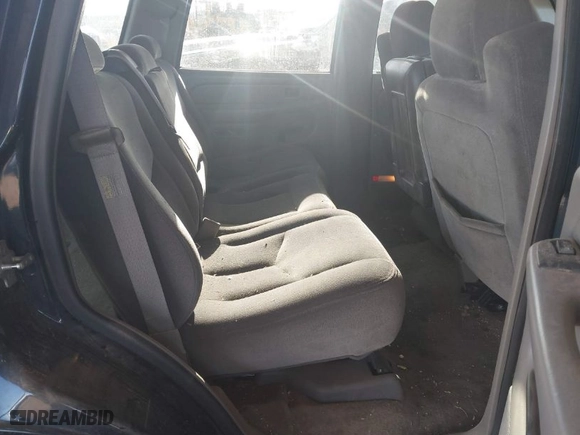 2005 GMC Yukon SLT with VIN 1GKEC13T35J185918, listed as a IAAI auction lot 41025720 with 162,613 mi miles. Bid and sale history available at carsss.com. Image 8.