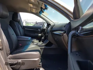 2012 Kia Sorento EX with VIN 5XYKU3A60CG305675, listed as a IAAI auction lot 42647223 with 174,447 mi miles and . Bid and sale history available at DreamBid. Image 5.