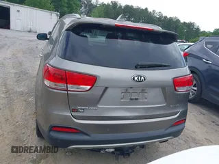 2016 Kia Sorento EX with VIN 5XYPH4A54GG007224, listed as a IAAI auction lot 42181058 with 131,169 mi miles and . Bid and sale history available at carsss.com. Image 16.