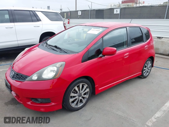 2013 Honda Fit Sport с VIN JHMGE8H50DC007175, выставлен на аукционе IAAI как лот 42474888 с пробегом 89 908 миль миль и . История ставок и продаж доступна на DreamBid. Изображение 18.