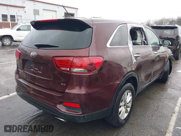 2020 Kia Sorento LX with VIN 5XYPG4A5XLG615276, listed as a IAAI auction lot 38376505 with 111,781 mi miles and . Bid and sale history available at DreamBid. Image 4.