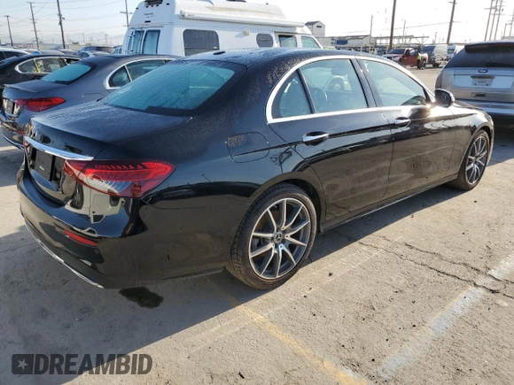2021 Mercedes-Benz E-Class E 350 with VIN W1KZF8DB5MA980394, listed as a Copart auction lot 52390295 with 42,450 mi miles and Salvage Title. Bid and sale history available at carsss.com. Image 3.