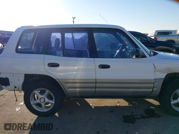 2000 Toyota RAV4 с VIN JT3GP10V1Y0044892, выставлен на аукционе IAAI как лот 41148809 с пробегом 220 848 миль миль и . История ставок и продаж доступна на DreamBid. Изображение 13.